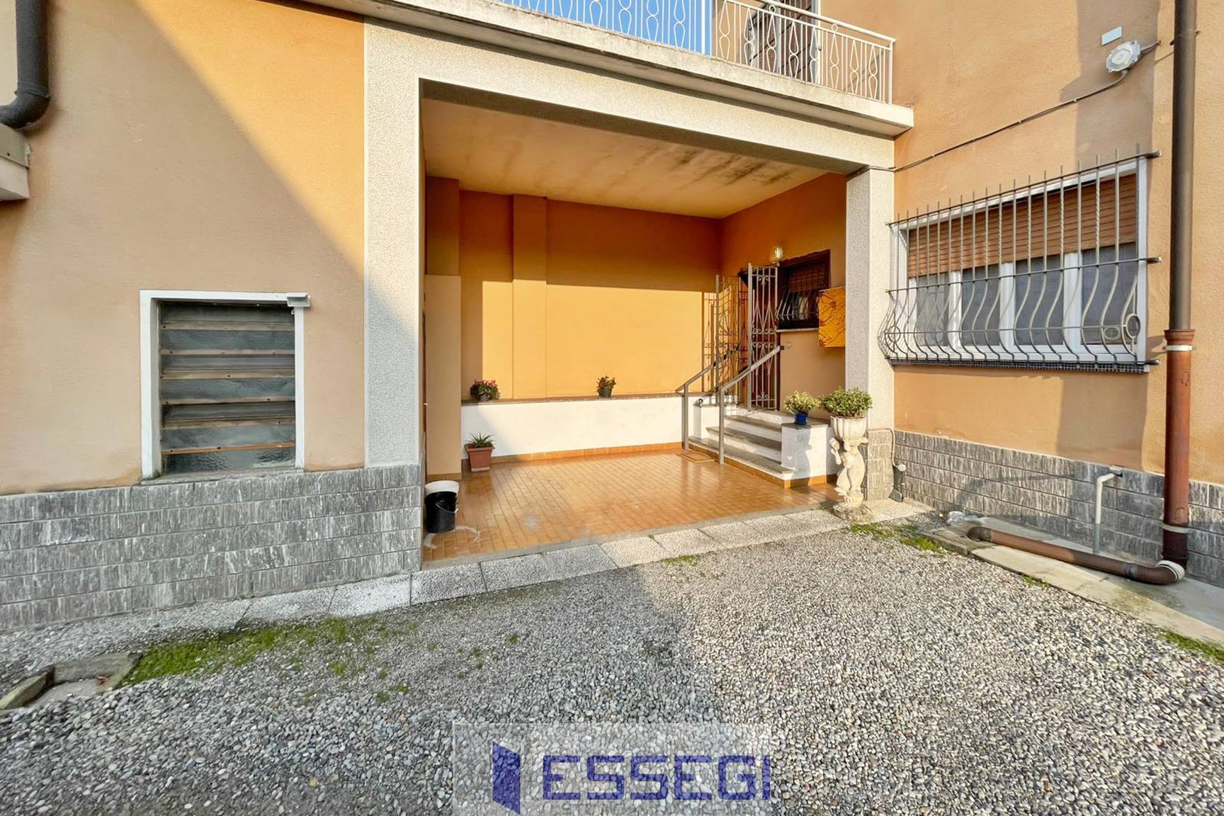 GIUSSANO Casa indipendente bifamiliare